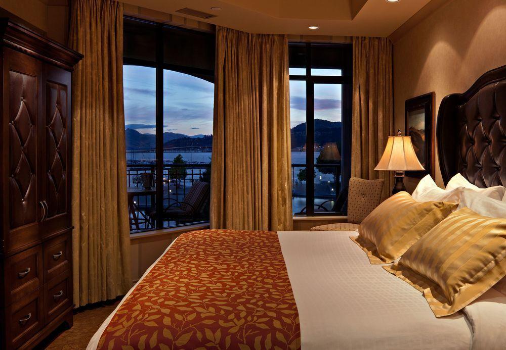 The Royal Kelowna - Bellstar Hotels & Resorts Buitenkant foto