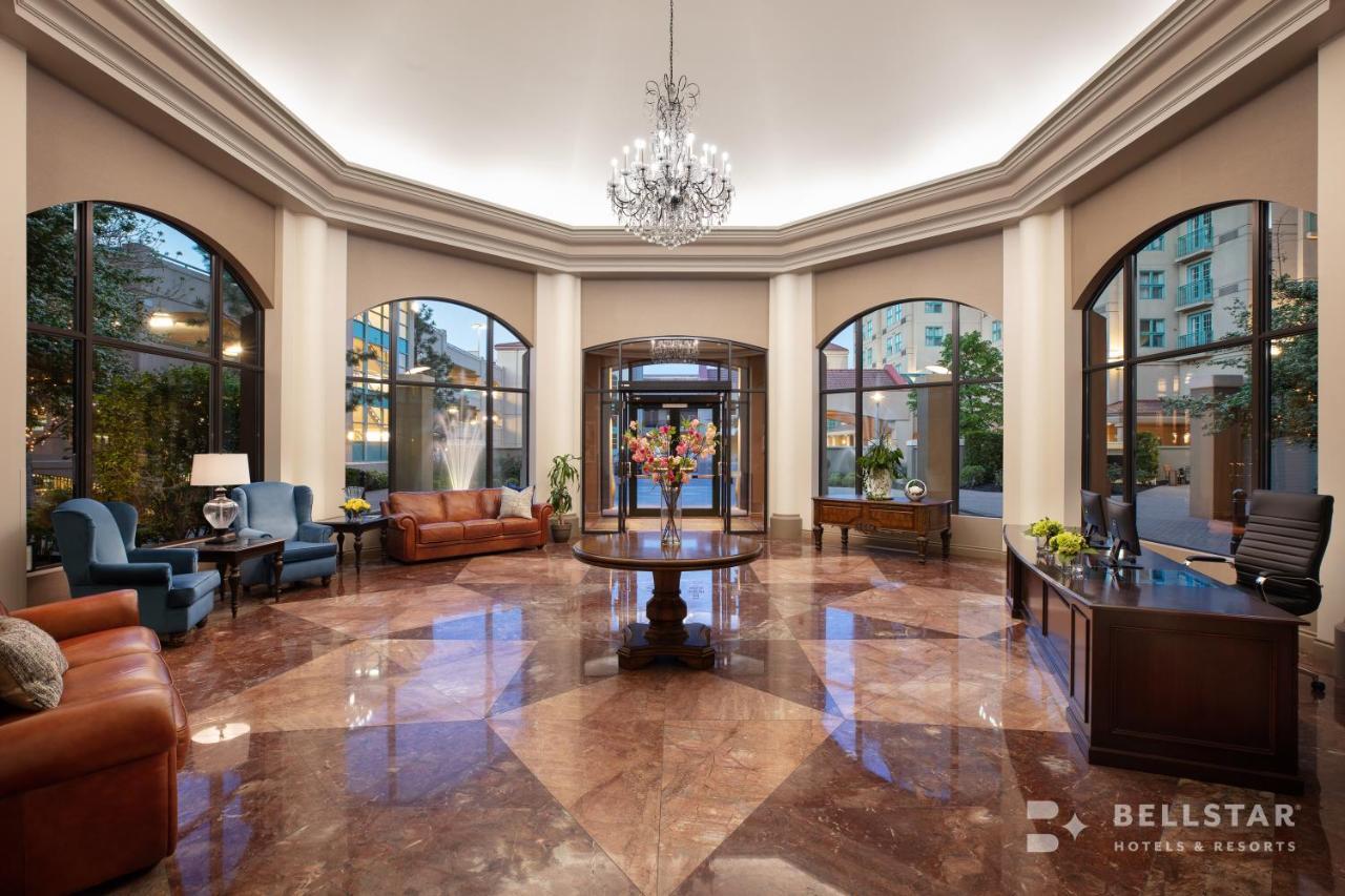 The Royal Kelowna - Bellstar Hotels & Resorts Buitenkant foto