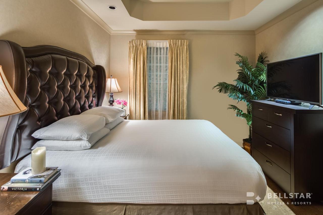 The Royal Kelowna - Bellstar Hotels & Resorts Buitenkant foto