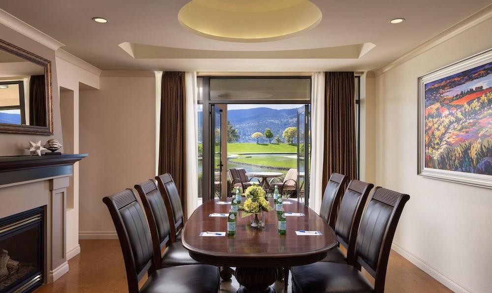 The Royal Kelowna - Bellstar Hotels & Resorts Buitenkant foto