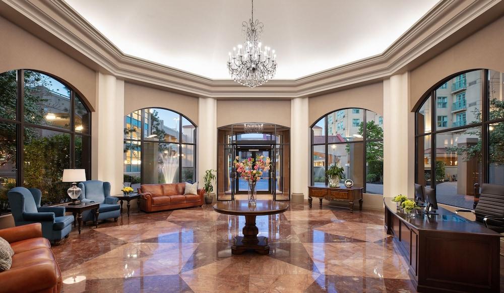 The Royal Kelowna - Bellstar Hotels & Resorts Buitenkant foto