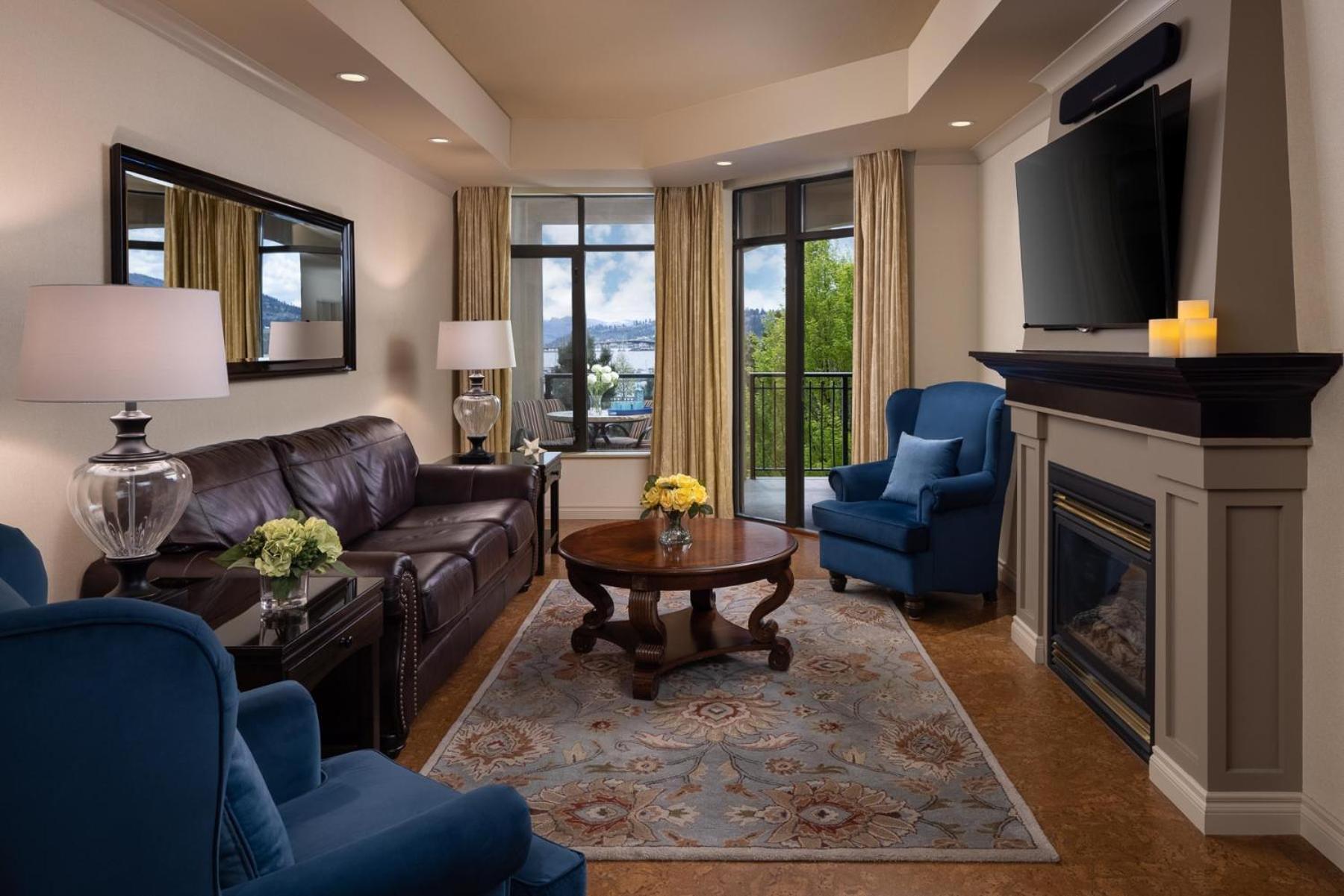 The Royal Kelowna - Bellstar Hotels & Resorts Buitenkant foto